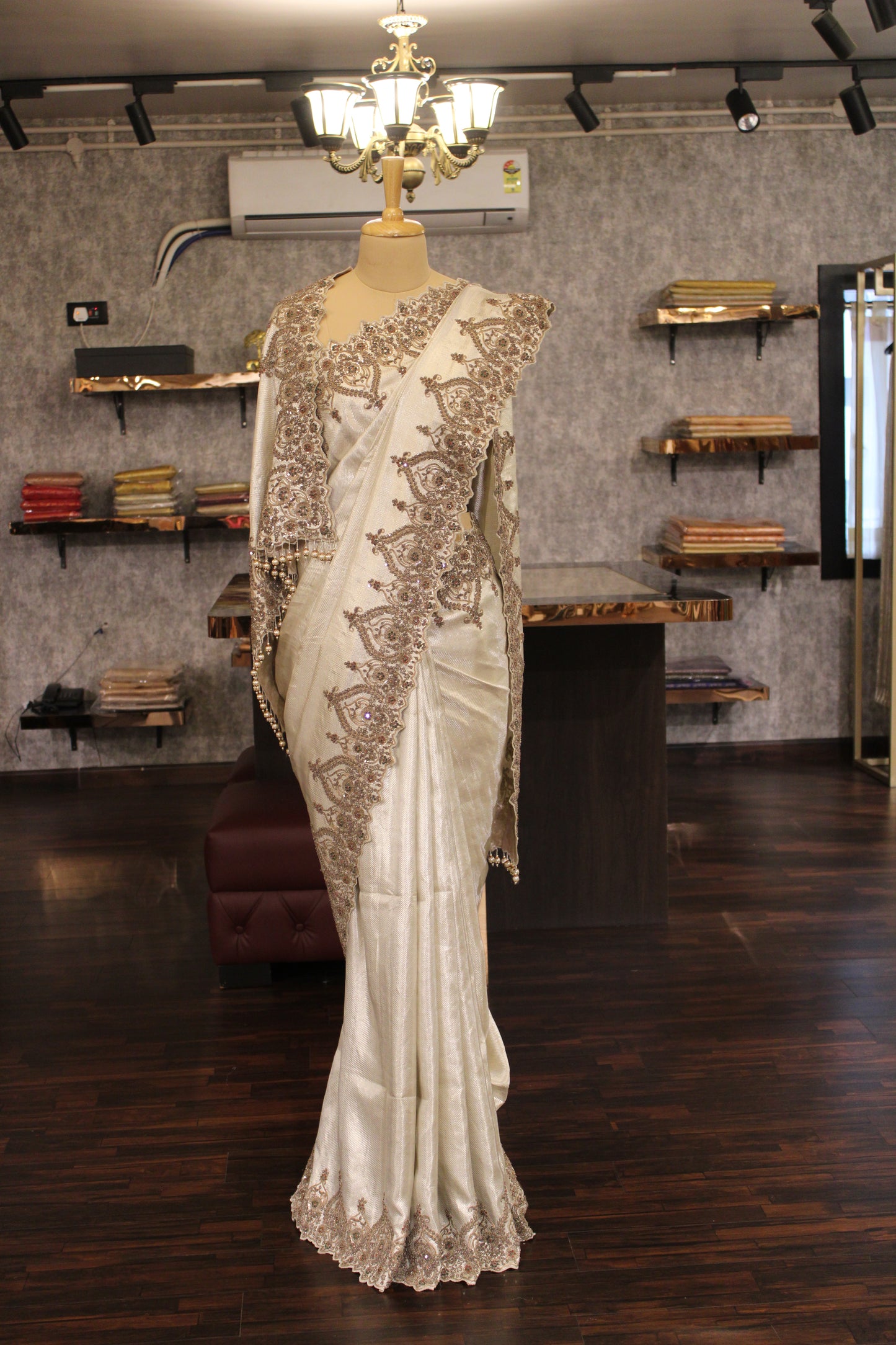IVORY HAND-EMBROIDERED SILK SAREE