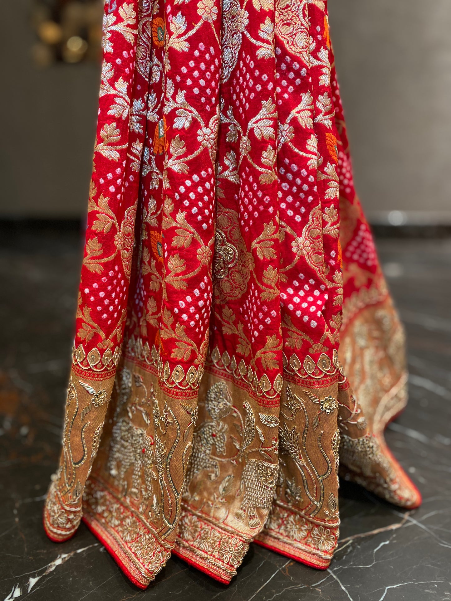 HANDWOVEN RED BANDHANI SAREE