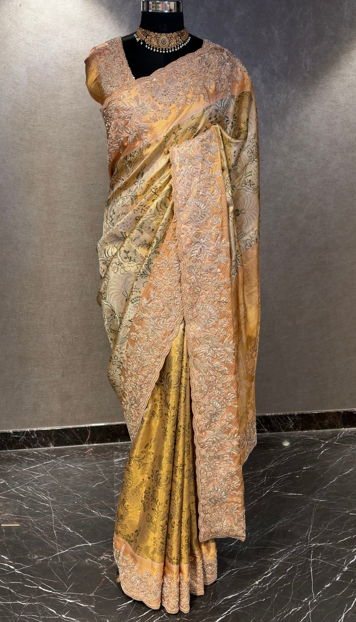 REGAL GOLD KANJIVARAM SAREE WITH INTRICATE FLORAL WORK