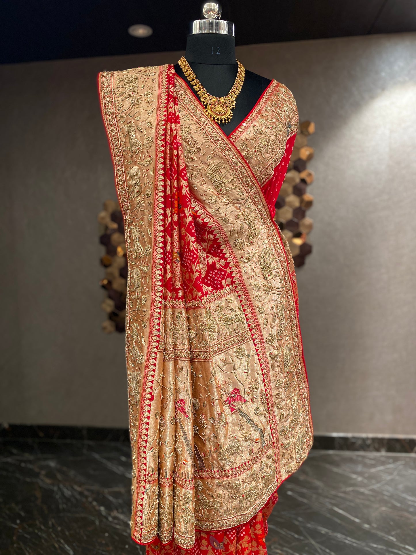 HANDWOVEN RED BANDHANI SAREE
