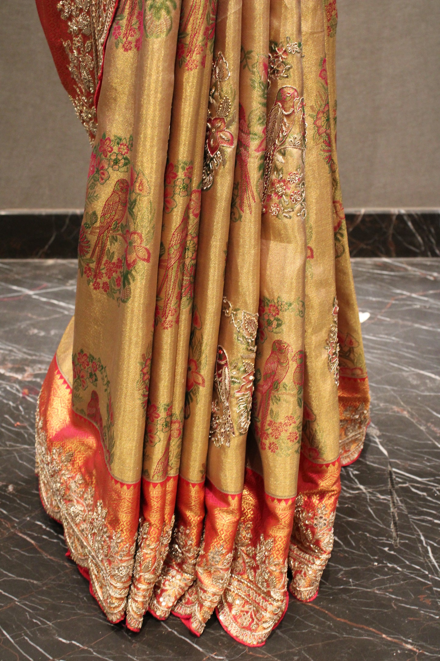 REGAL SCARLET & GOLD KANJIVARAM EMBROIDERED SILK SAREE