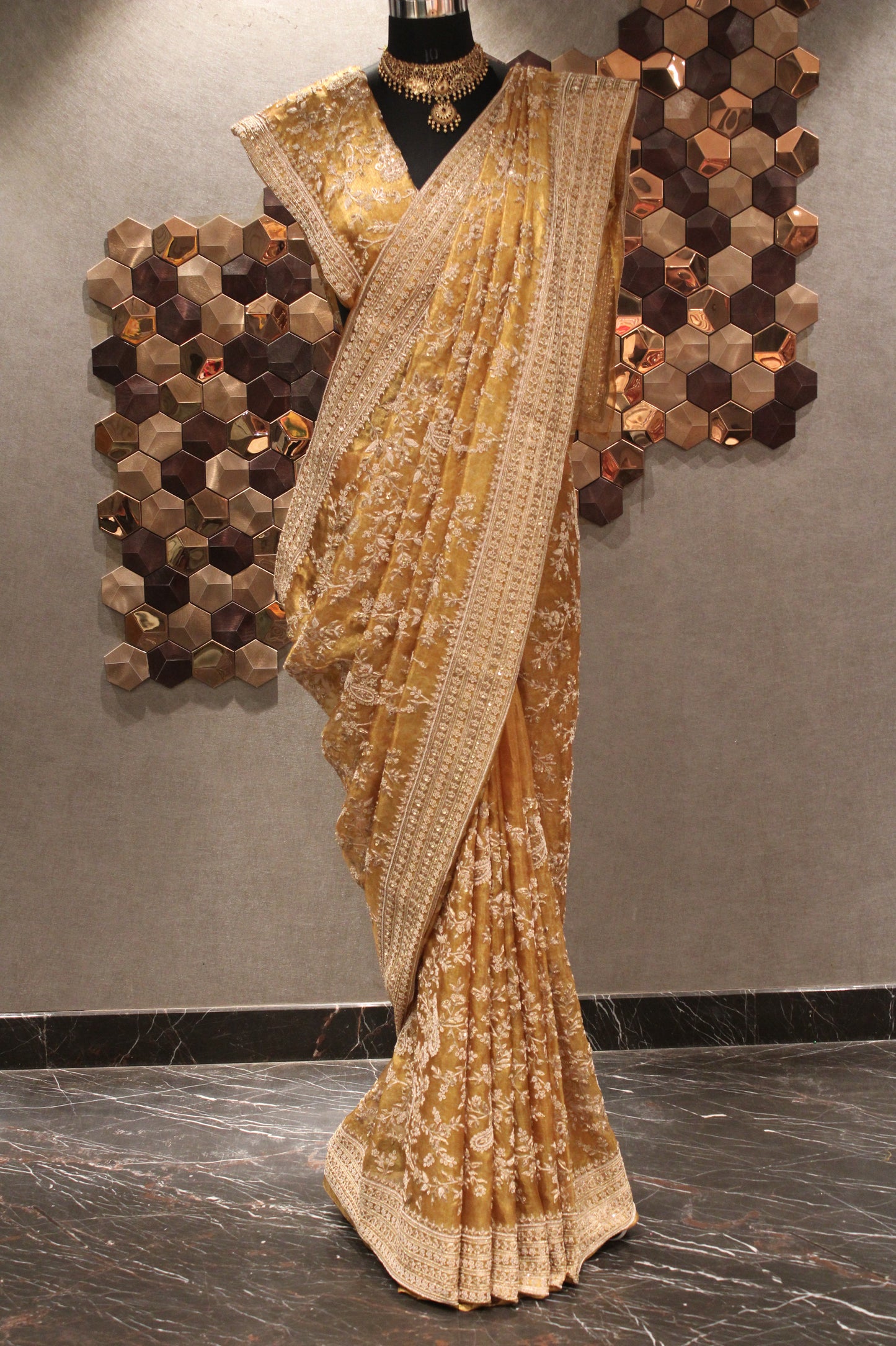 REGAL ZARI EMBROIDERED GOLD TISSUE KANJIVARAM SAREE
