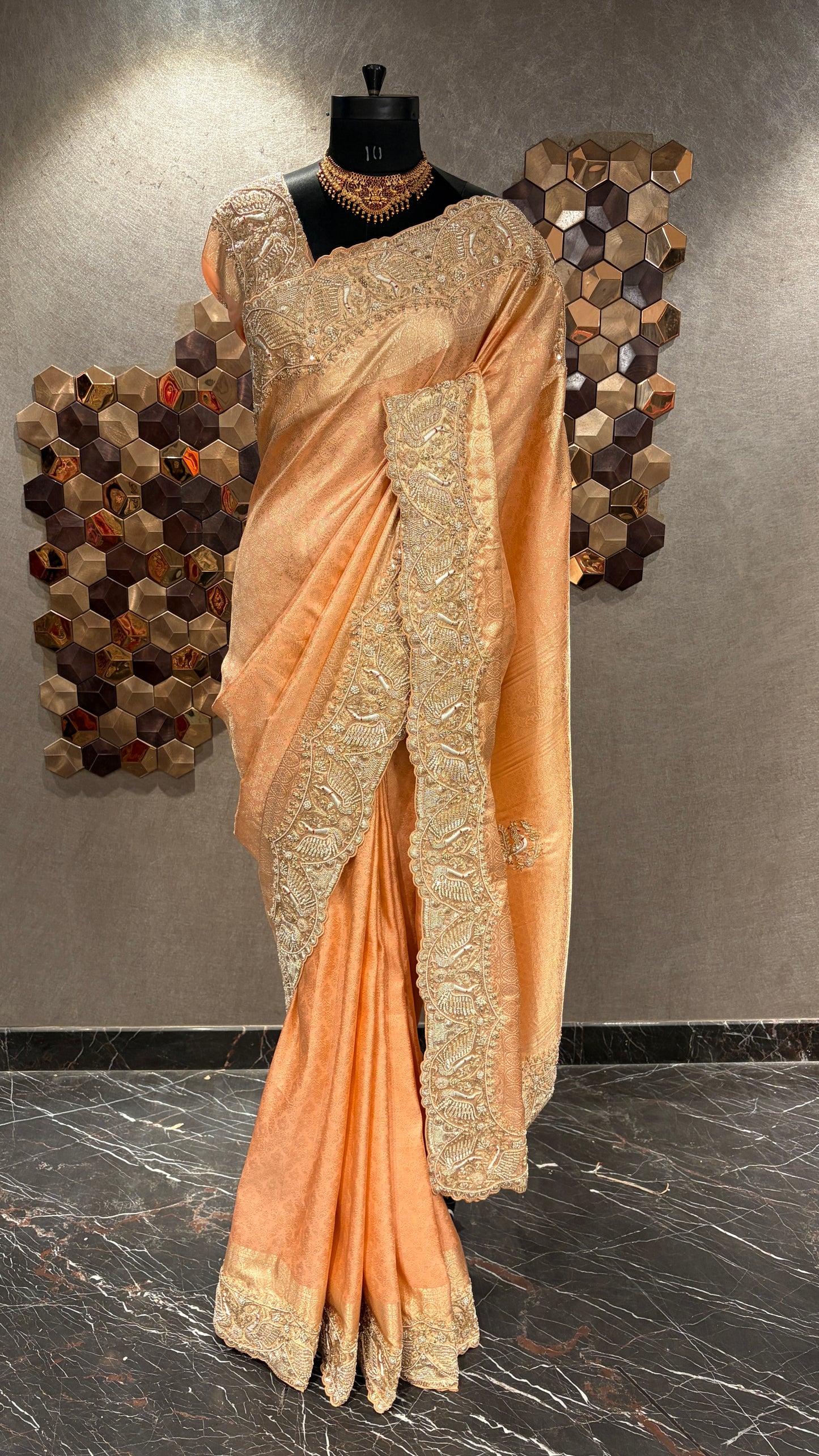 PEACH REGAL SCALLOPED BORDER KANJIVARAM SAREE