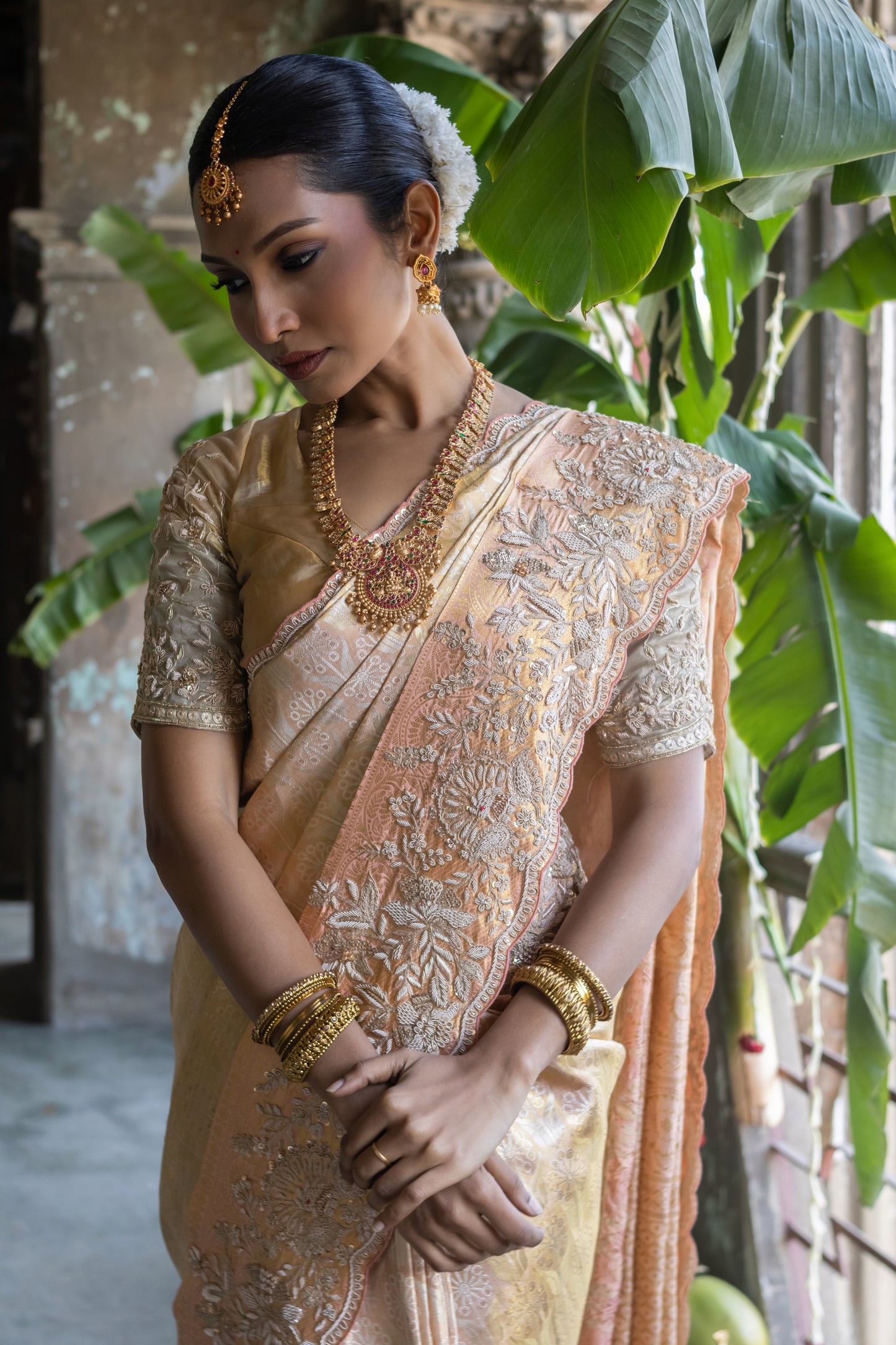 ETHEREAL WEAVE : HANDCRAFTED PEACH KANJIVARAM SAREE