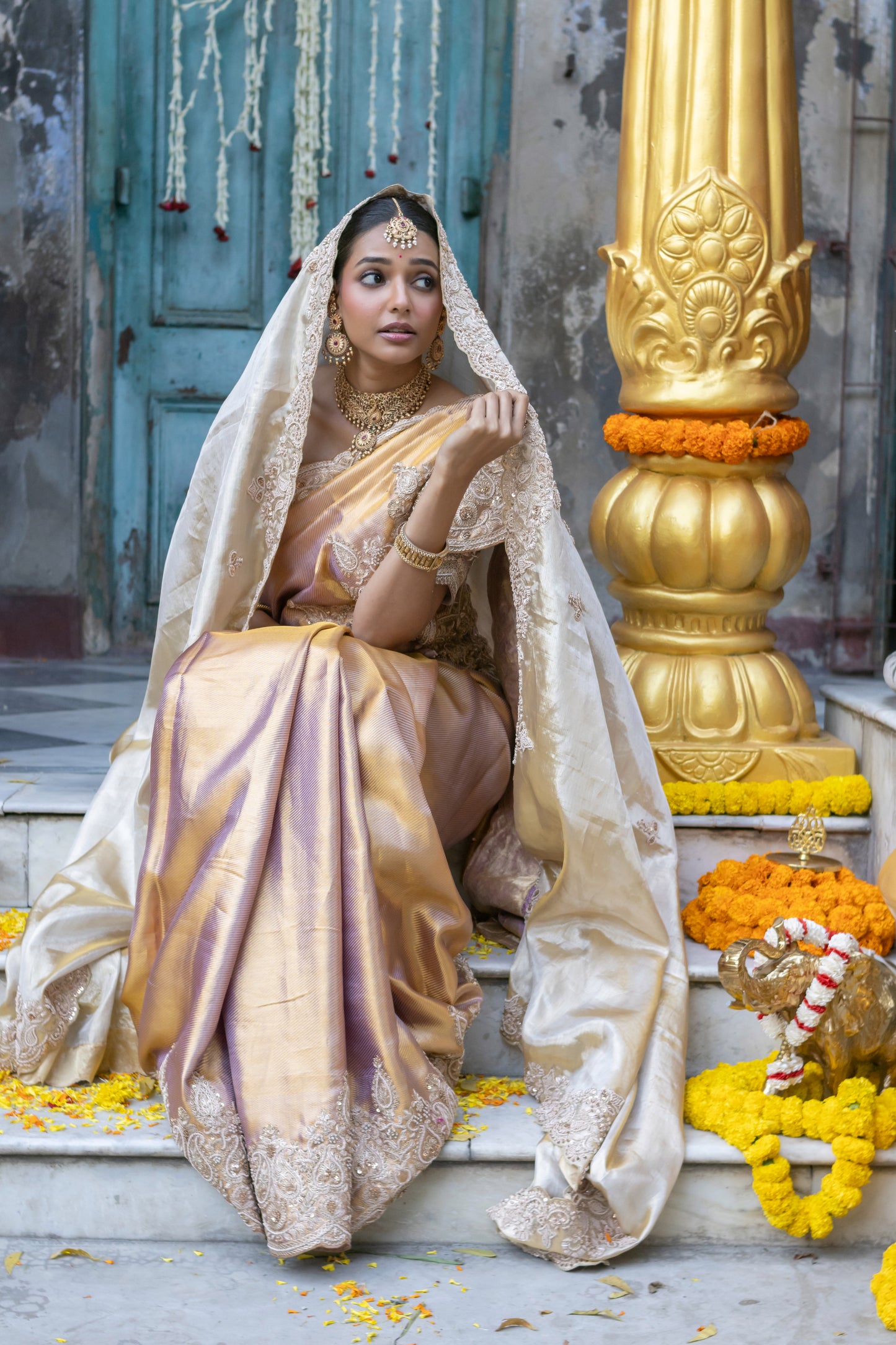 GRACEFUL GOLD- LAVENDER EMBROIDERED KANJIVARAM SAREE