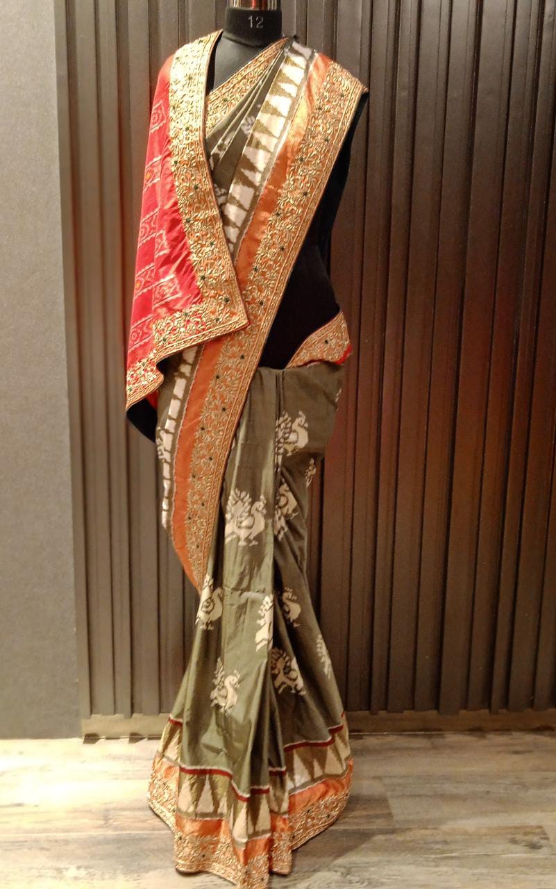 Stunning grey Pochampalli Ikat Saree SS 472