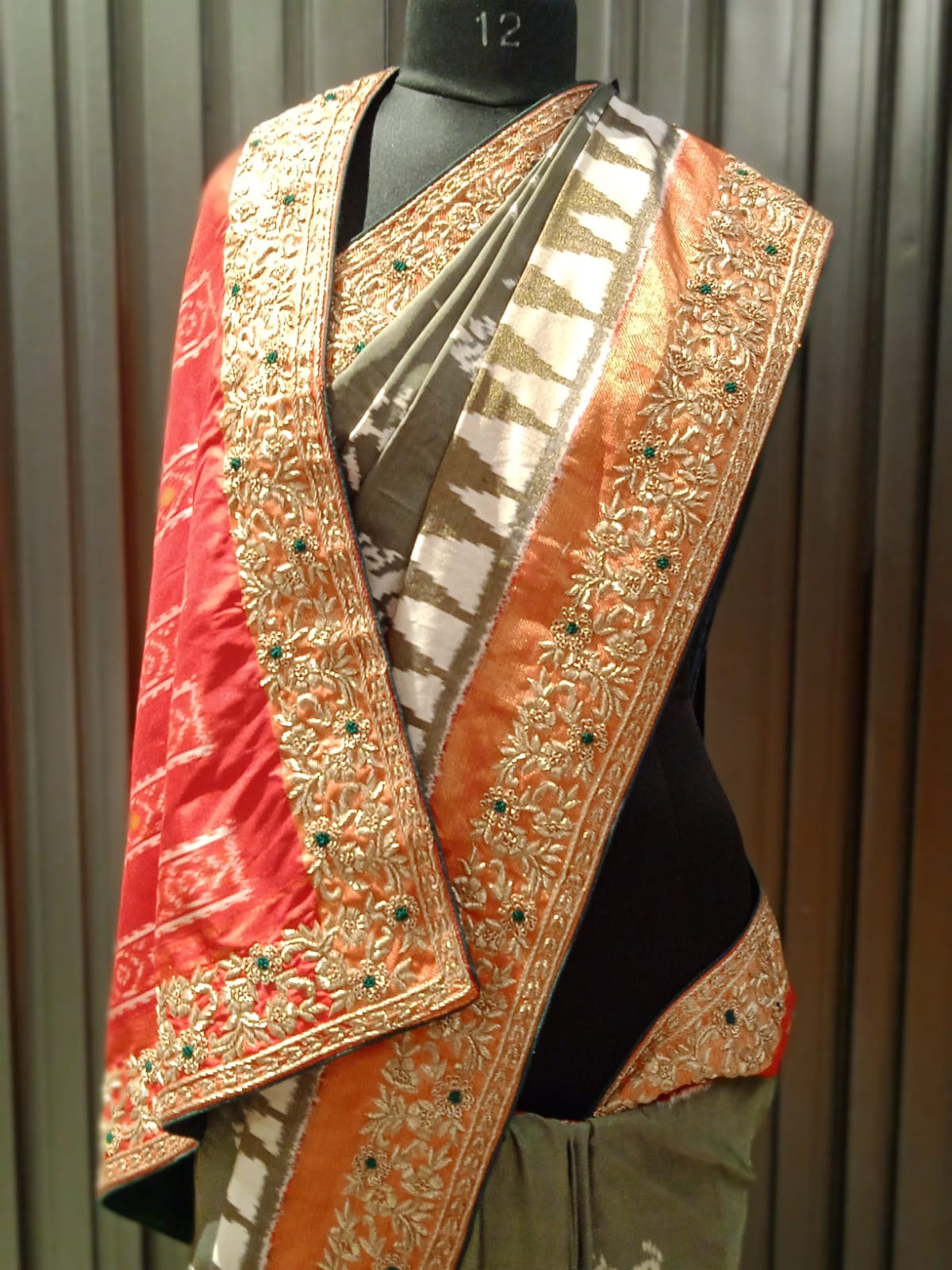 Stunning grey Pochampalli Ikat Saree SS 472