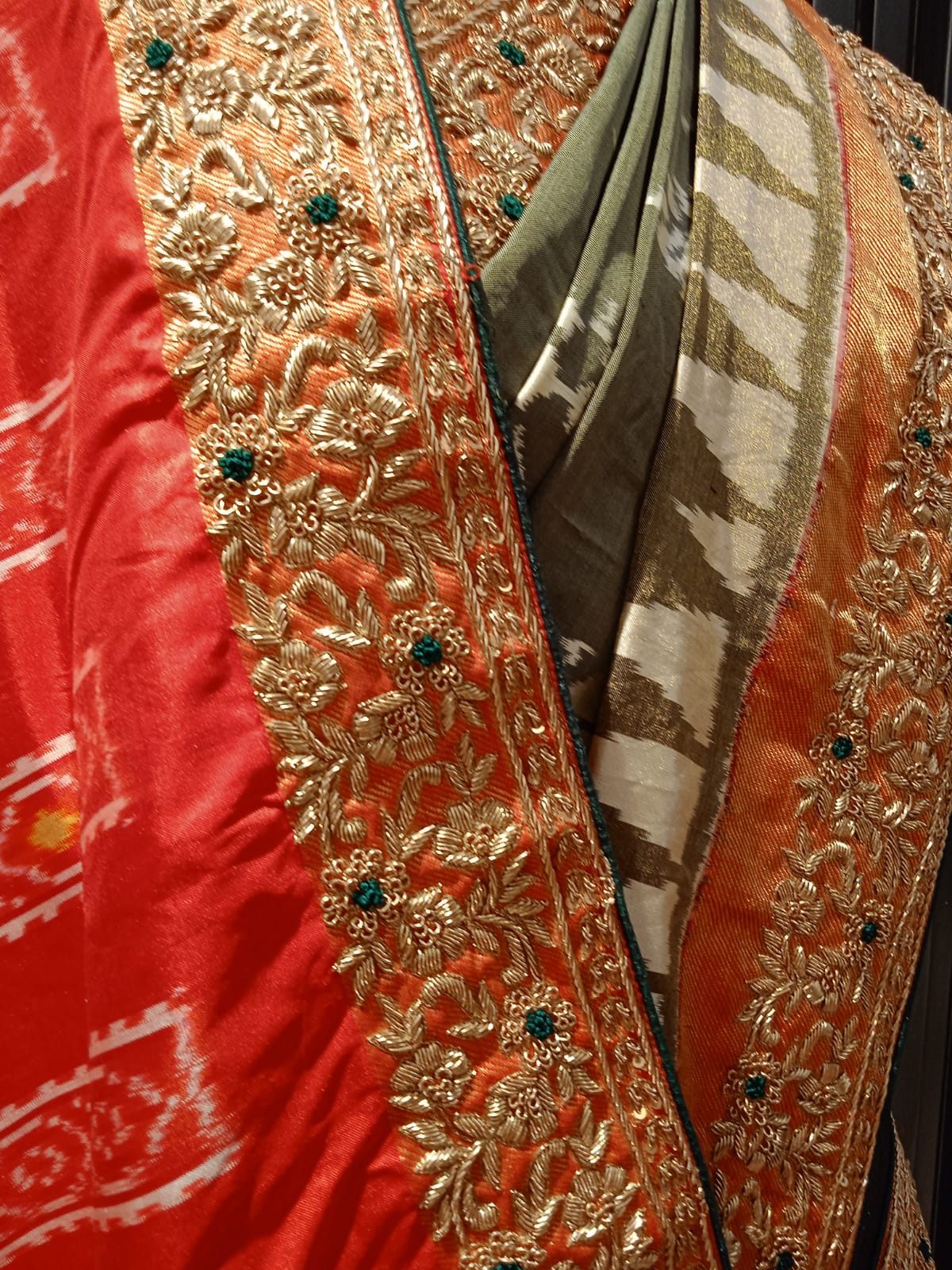 Stunning grey Pochampalli Ikat Saree SS 472
