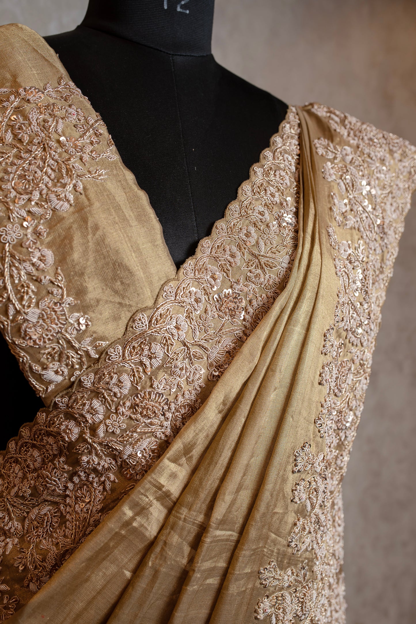 A PURE GOLD TISSUE SAREE 8094