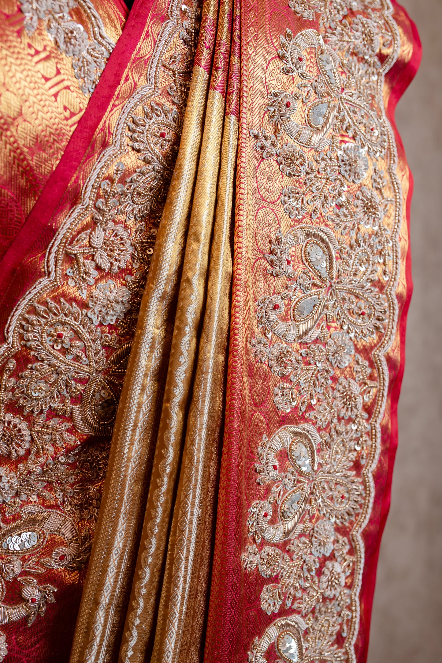 A PURE GOLD AND RED ZARI WOVEN EMBROIDERED SAREE SS-887