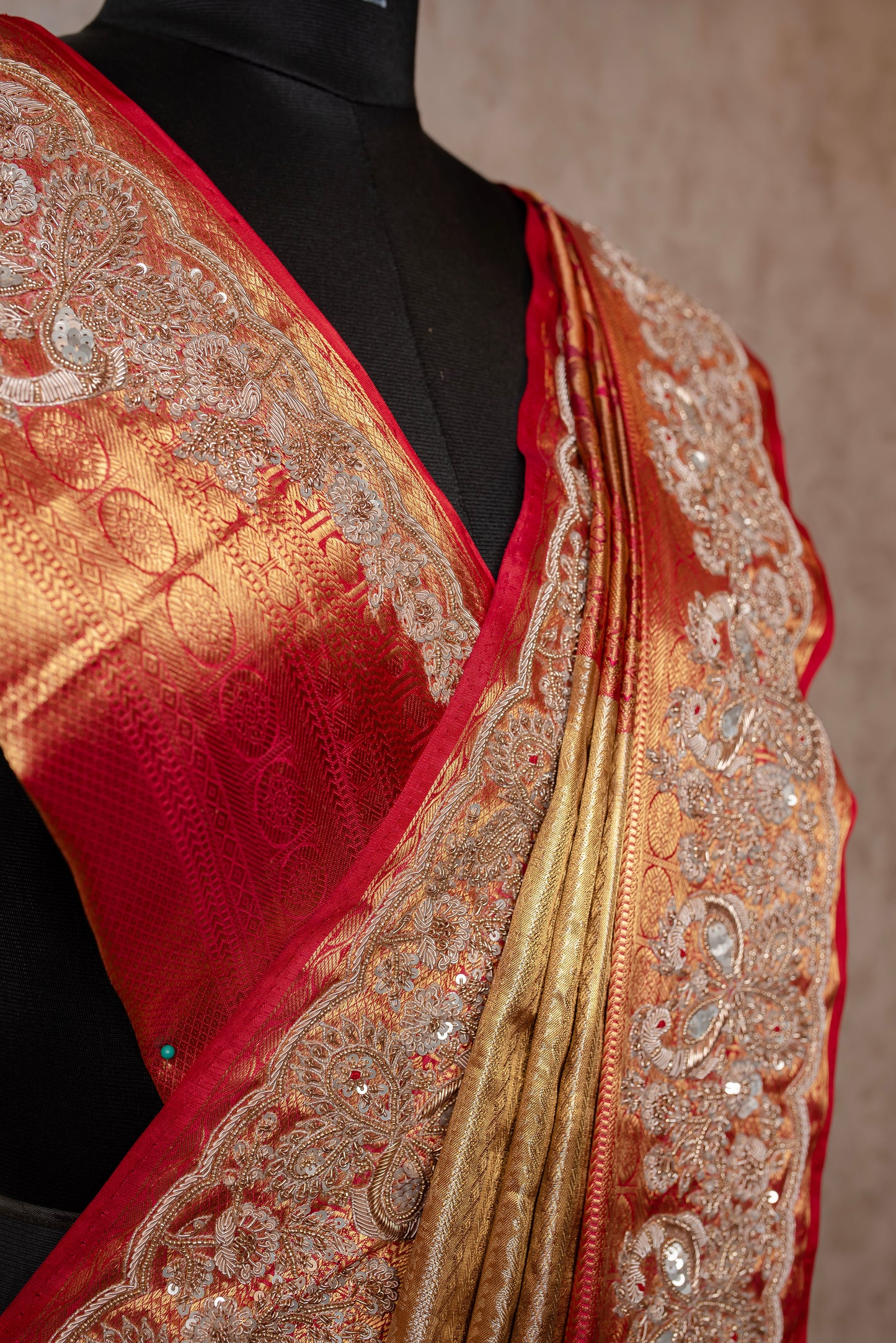 A PURE GOLD AND RED ZARI WOVEN EMBROIDERED SAREE SS-887