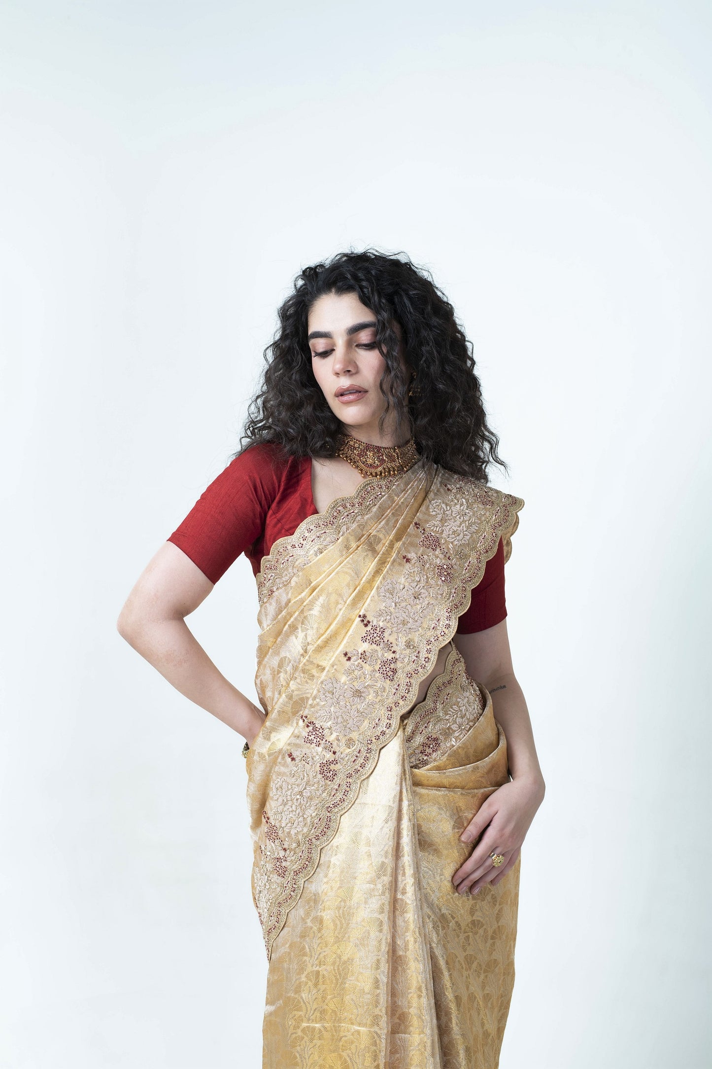 SVARNA-RAGA PATTU
