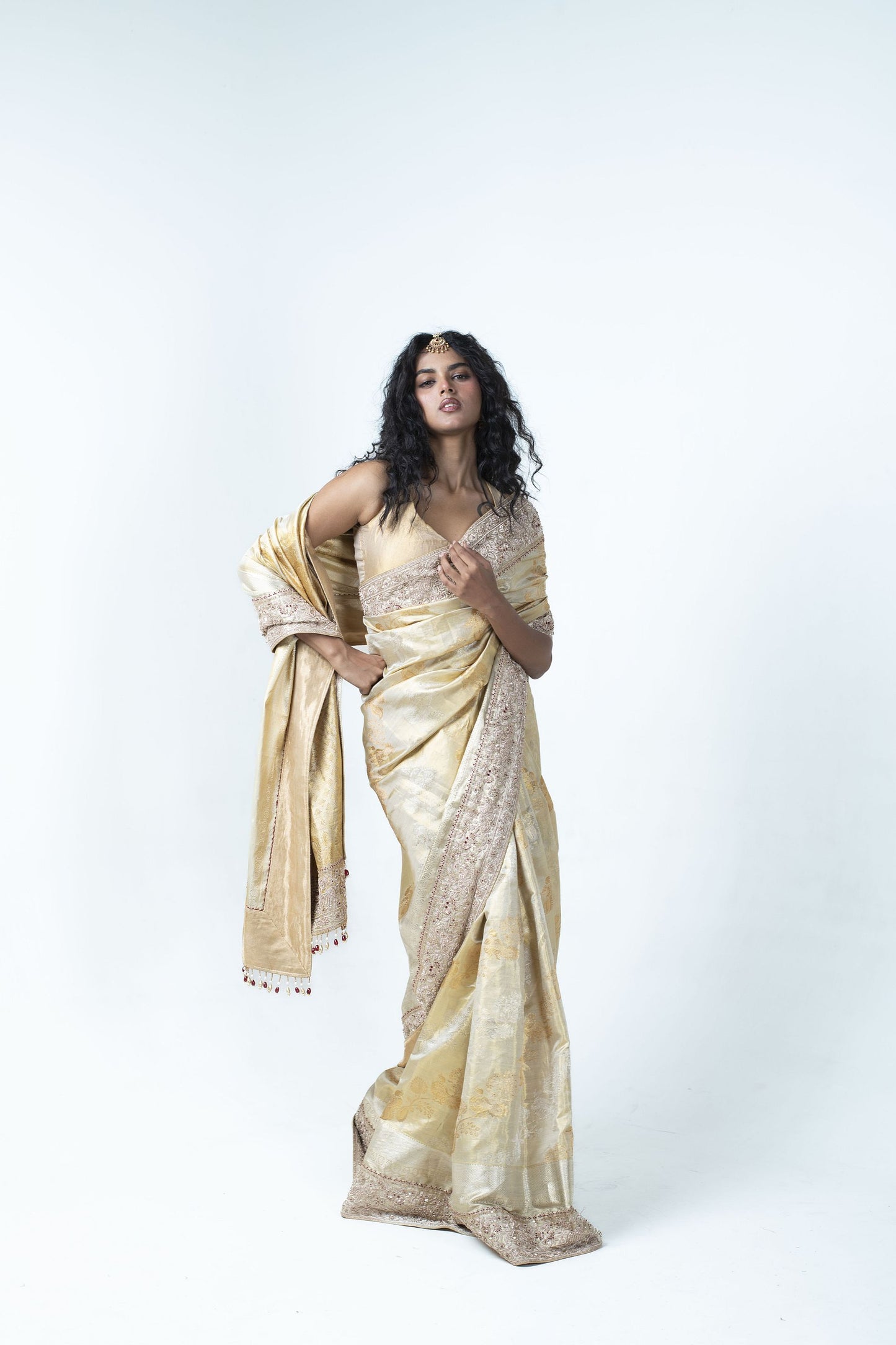 SUBHRAKANCHANA VASANA KANCHI PATTU