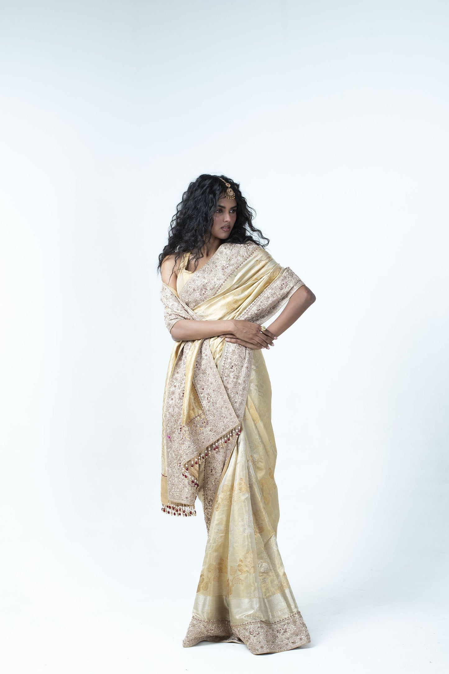 SUBHRAKANCHANA VASANA KANCHI PATTU