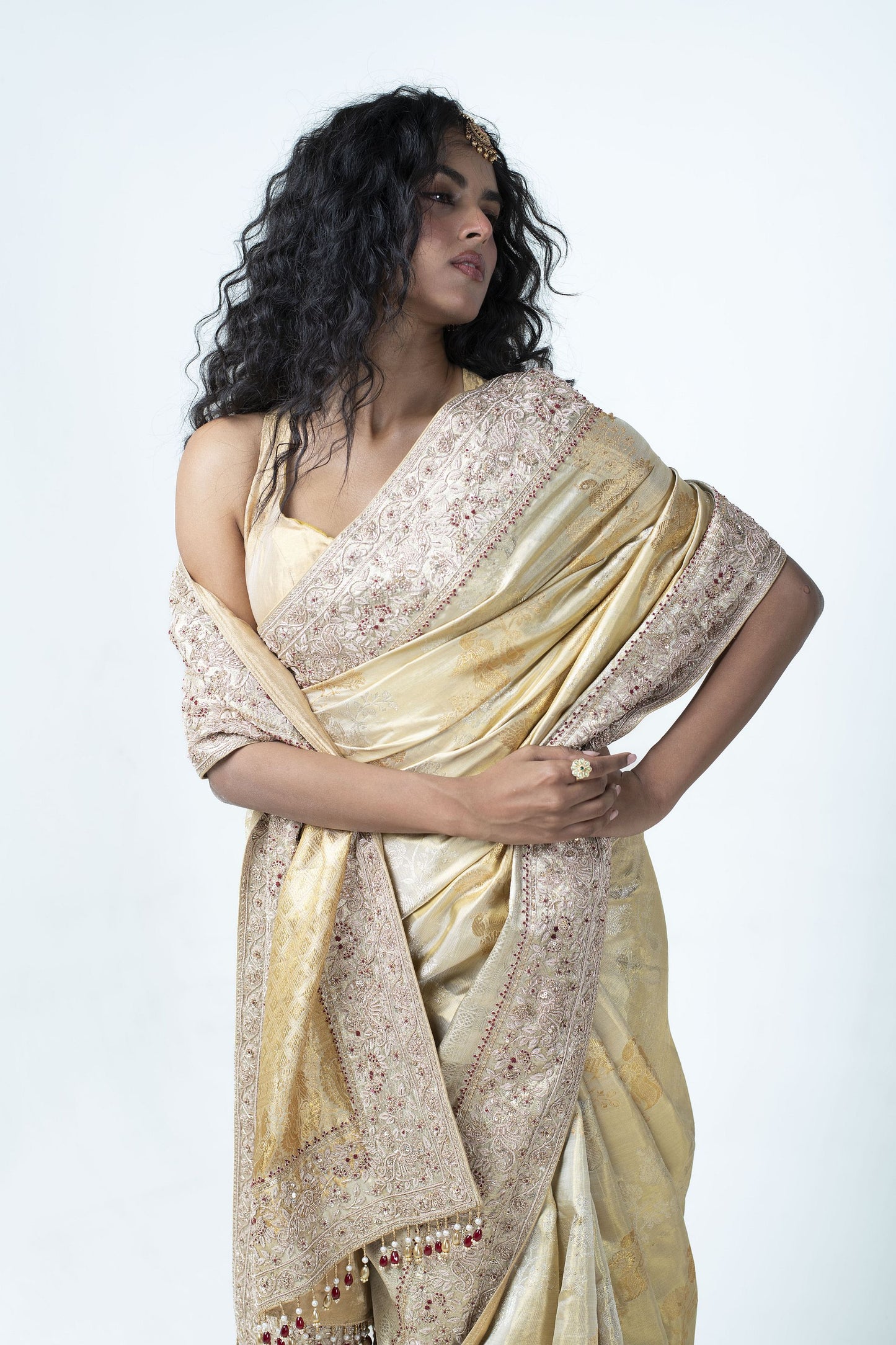 SUBHRAKANCHANA VASANA KANCHI PATTU