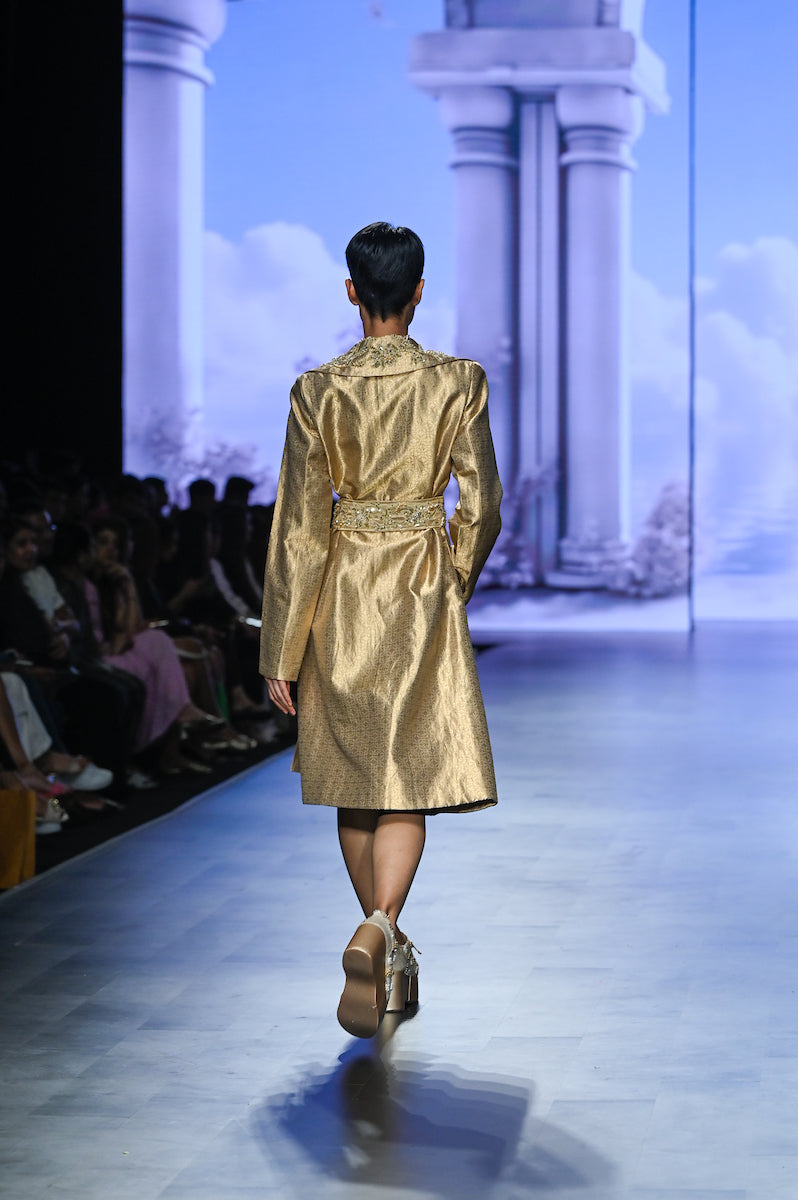 An Elegant brocade trench coat (GS2054)