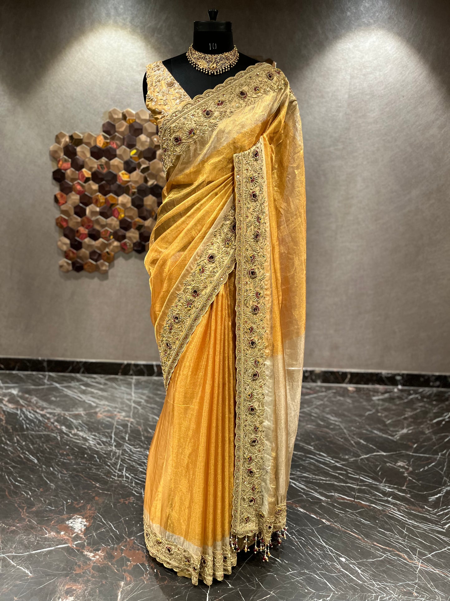 SUVARNALATIKA