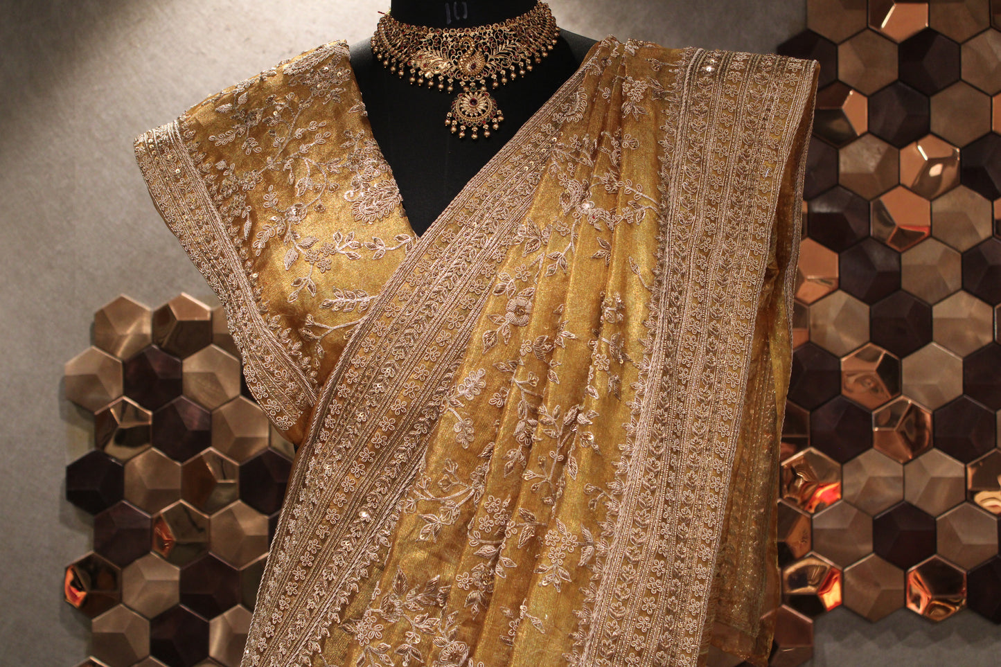 REGAL ZARI EMBROIDERED GOLD TISSUE KANJIVARAM SAREE