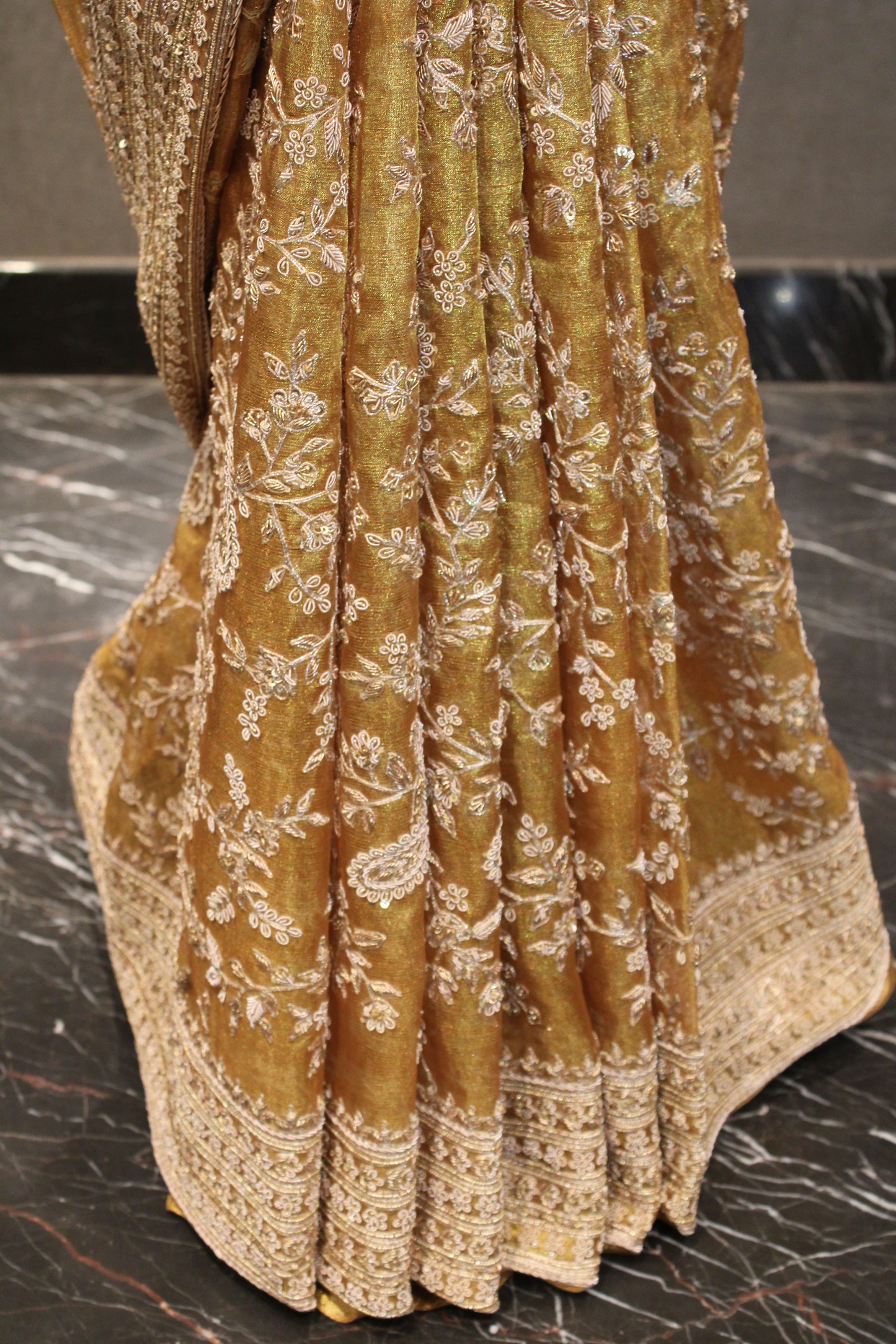 REGAL ZARI EMBROIDERED GOLD TISSUE KANJIVARAM SAREE