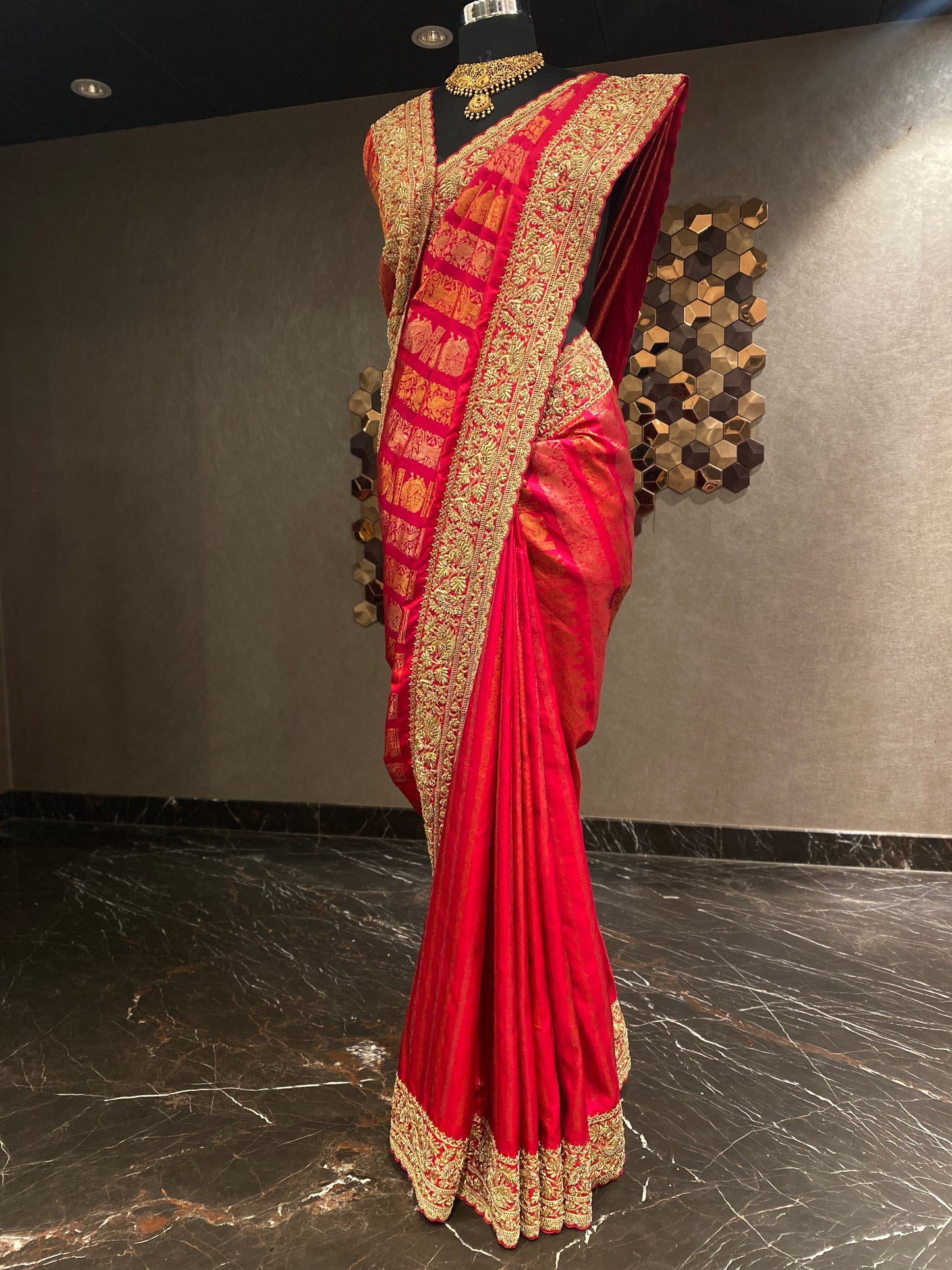 REGAL RED KANJIVARAM SAREE