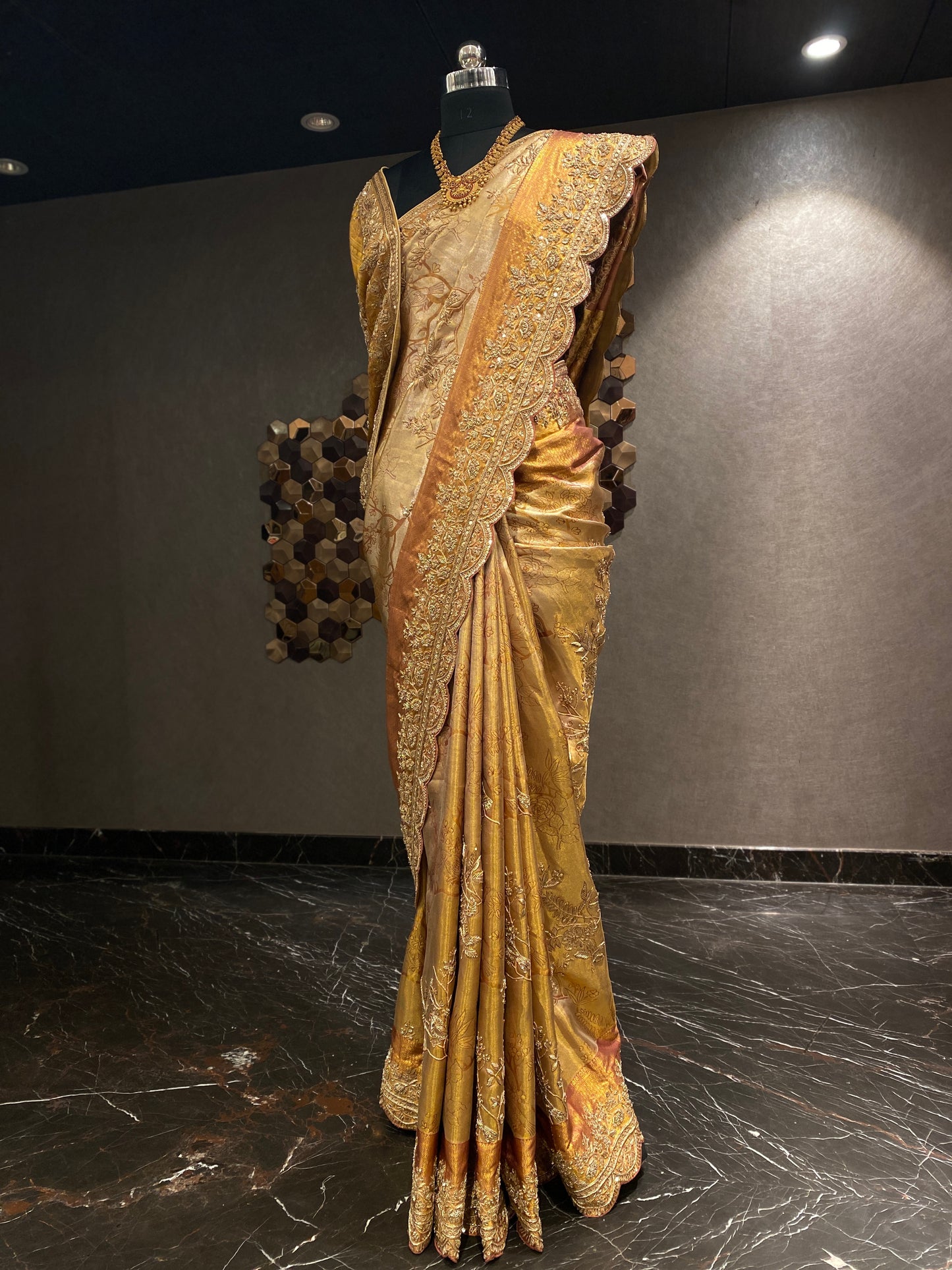 TIMELESS ELEGANCE: EMBELLISHED KANJIVARAM SILK SAREE