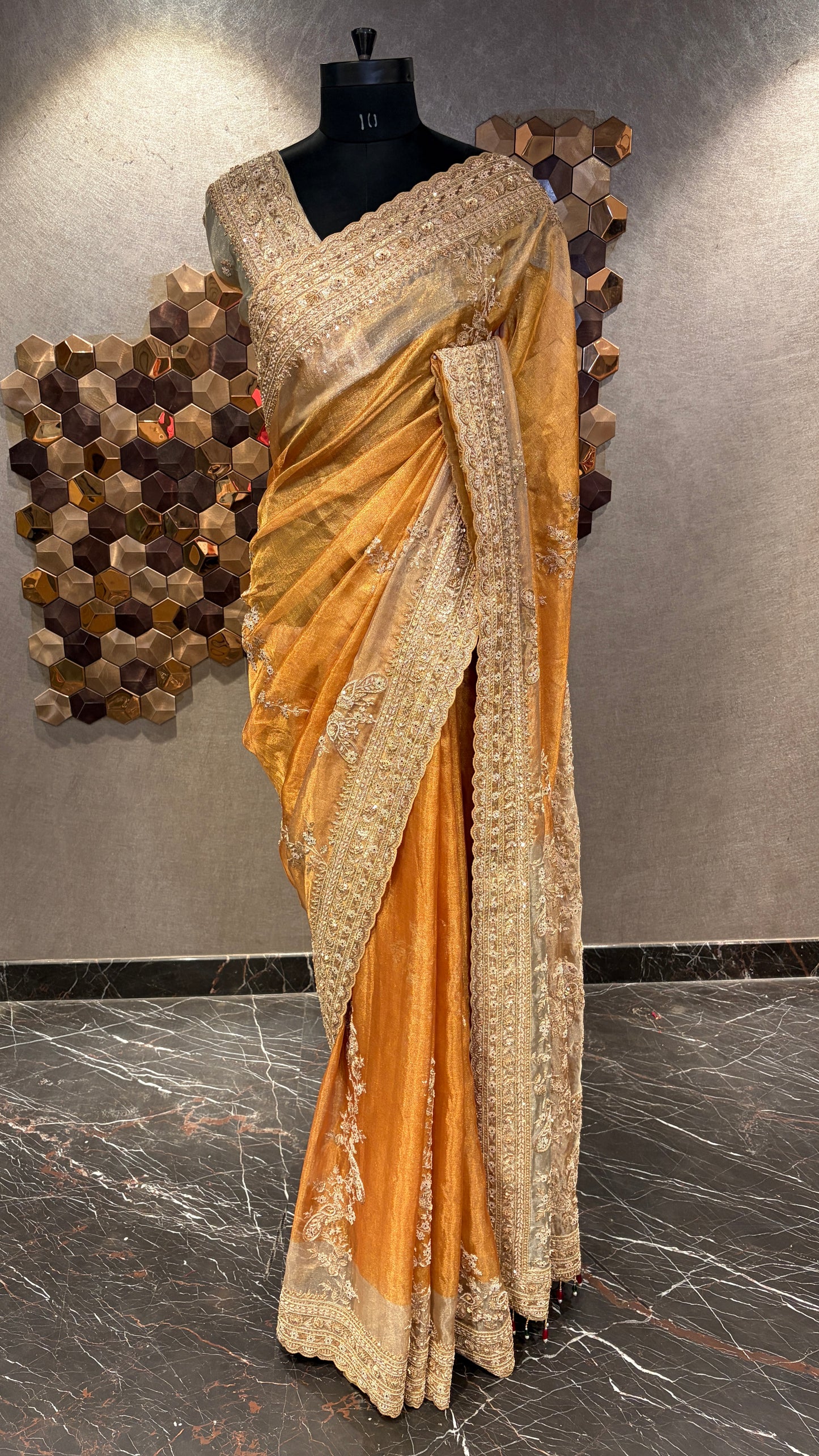 SVARNALAHARI KANCHI-TISSUE