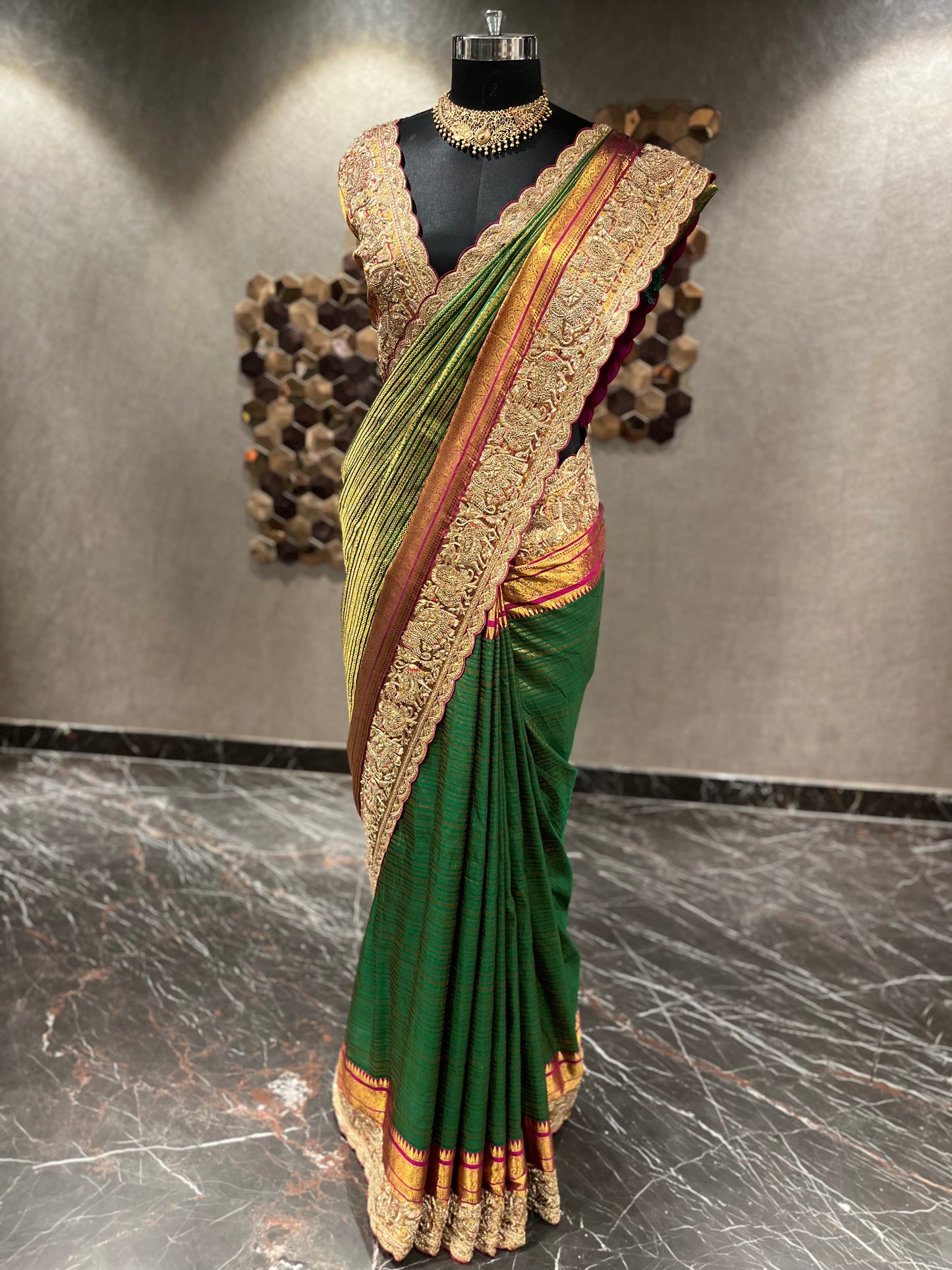 HARITARUNIKA