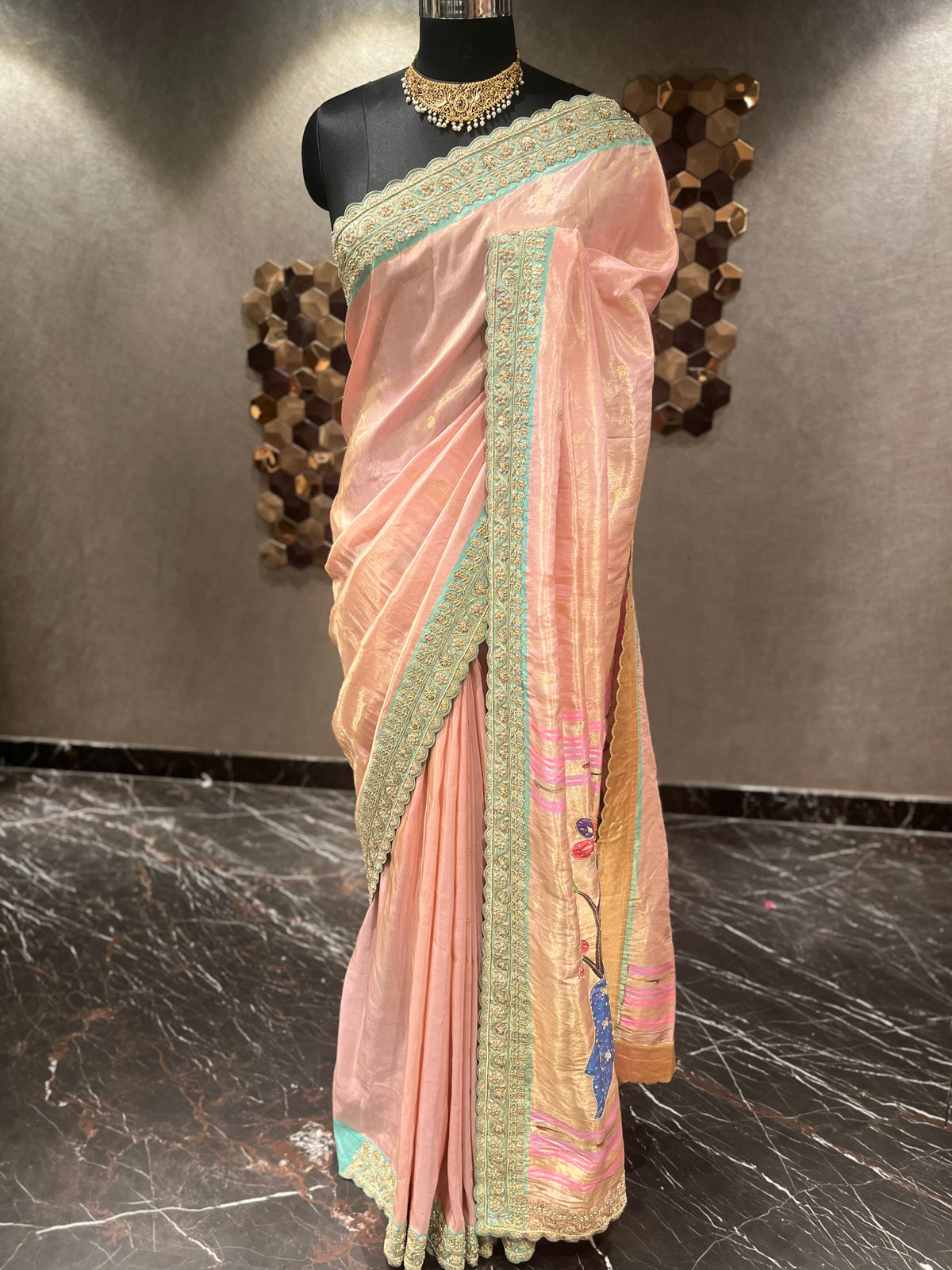 MAYURAKUNJA PAITHANI