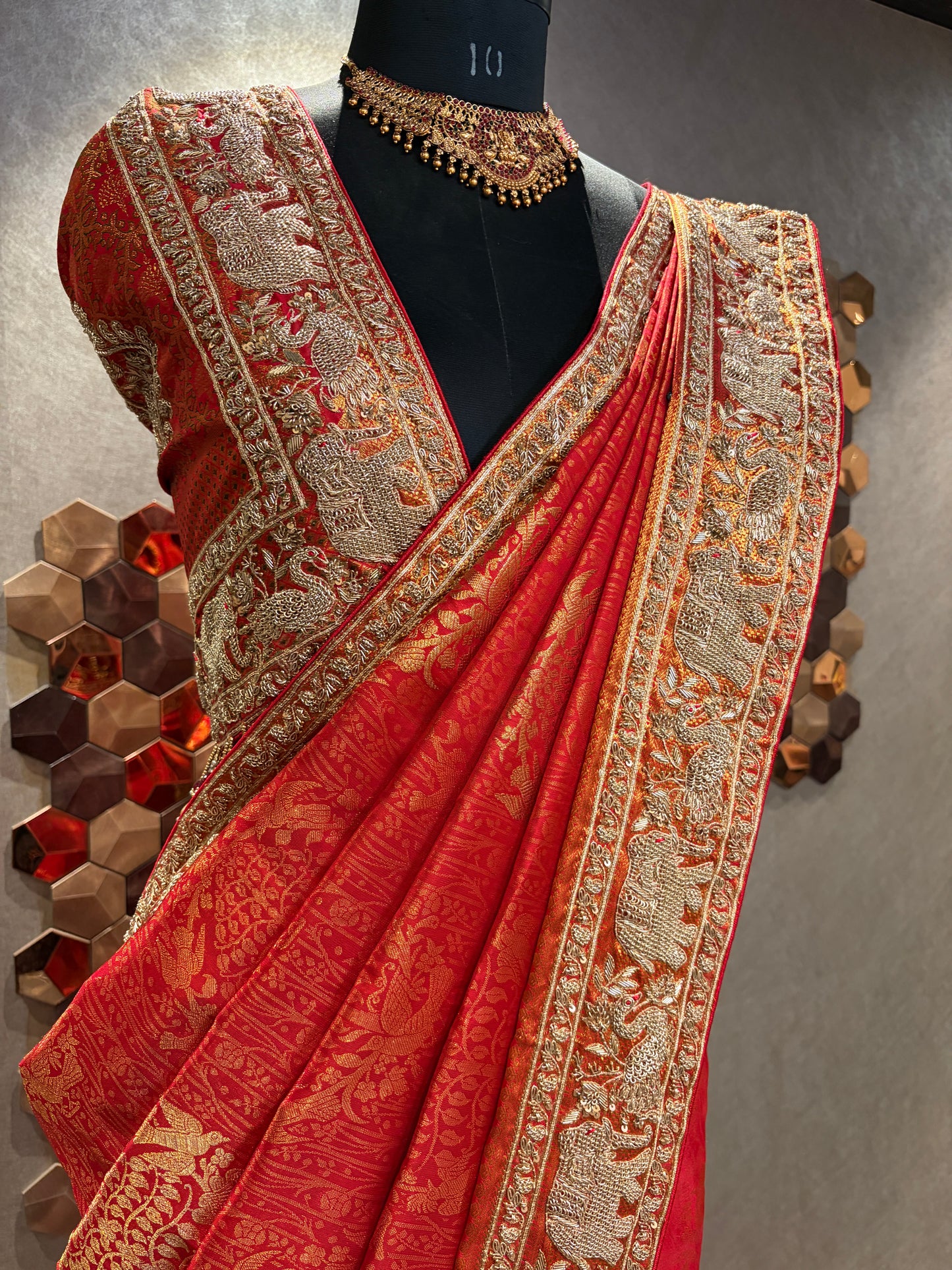 RAKTAGAJASRI SAREE