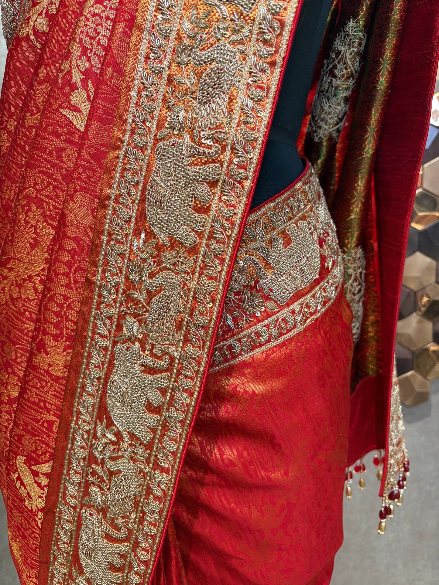 RAKTAGAJASRI SAREE
