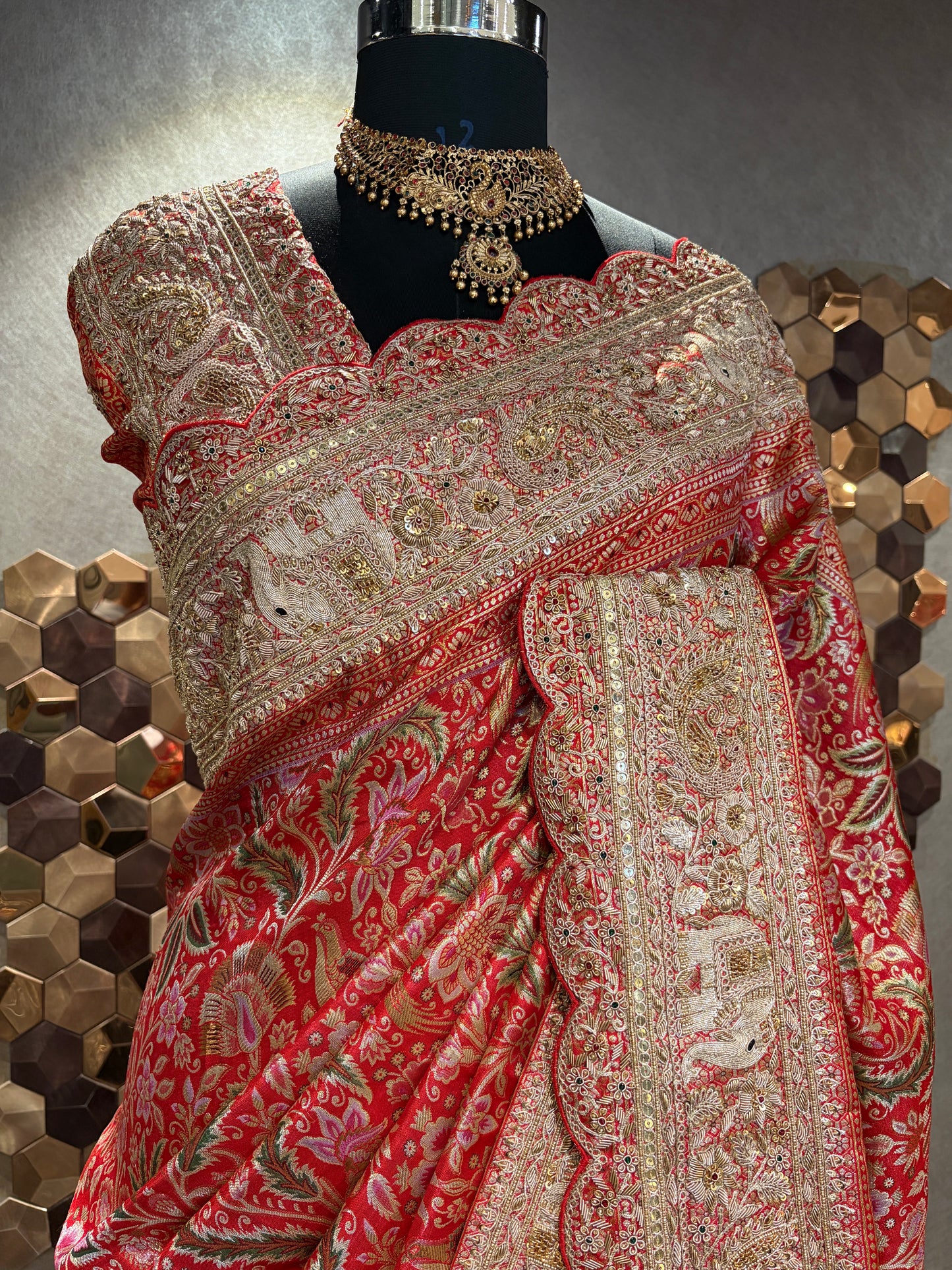 ARUNA KANAKA MAYE