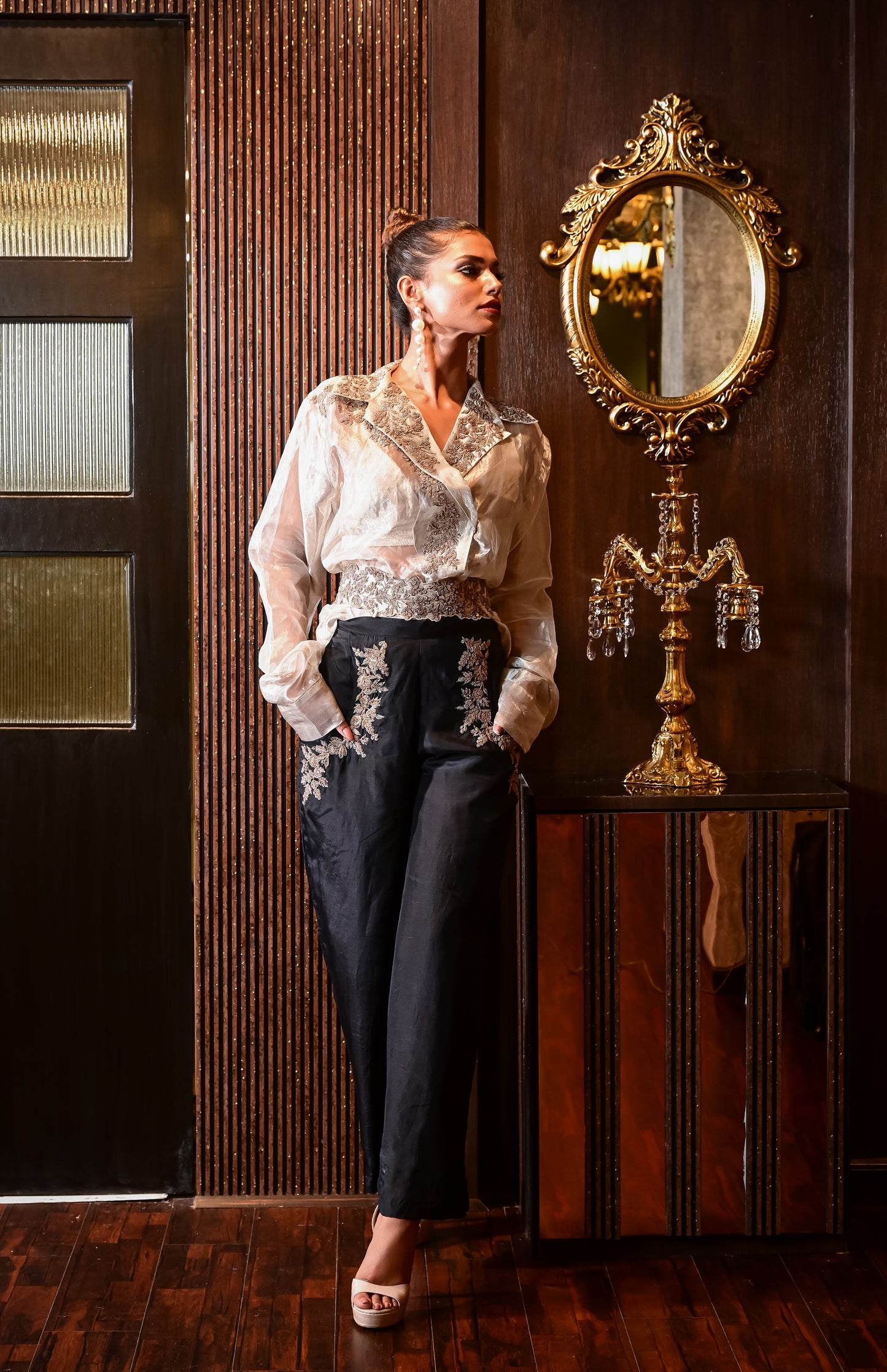 AN IVORY EMBROIDERED SHIRT PAIRED WITH BLACK PANT GS2078